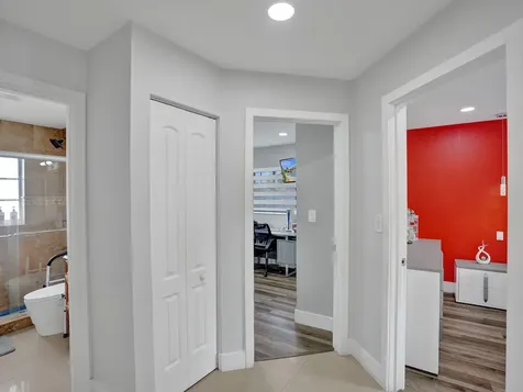 4950 NW 85th Terrace Lauderhill FL 33351