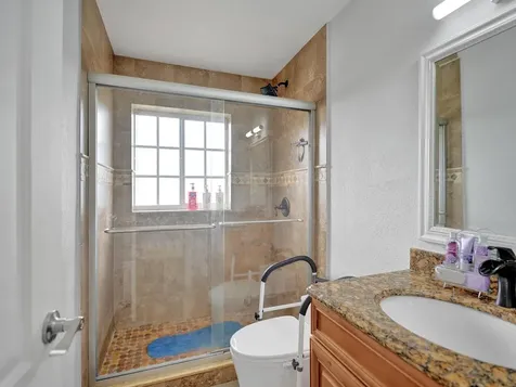 4950 NW 85th Terrace Lauderhill FL 33351