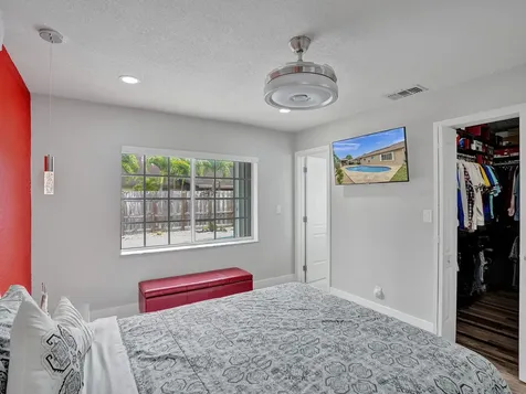 4950 NW 85th Terrace Lauderhill FL 33351