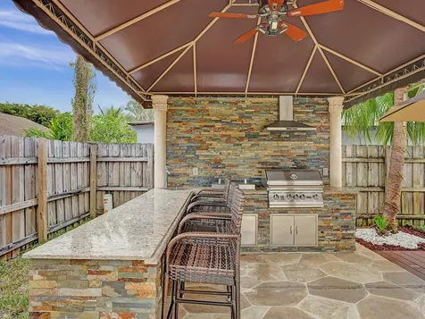 4950 NW 85th Terrace Lauderhill FL 33351
