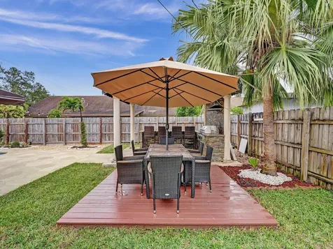 4950 NW 85th Terrace Lauderhill FL 33351