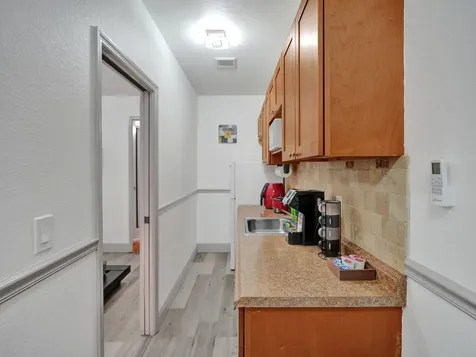 4950 NW 85th Terrace Lauderhill FL 33351