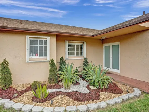 4950 NW 85th Terrace Lauderhill FL 33351