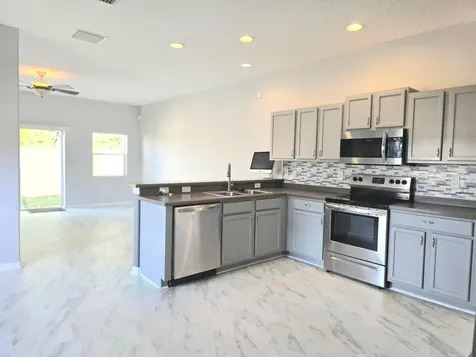 1112 Andrew Aviles Circle Tampa FL 33619