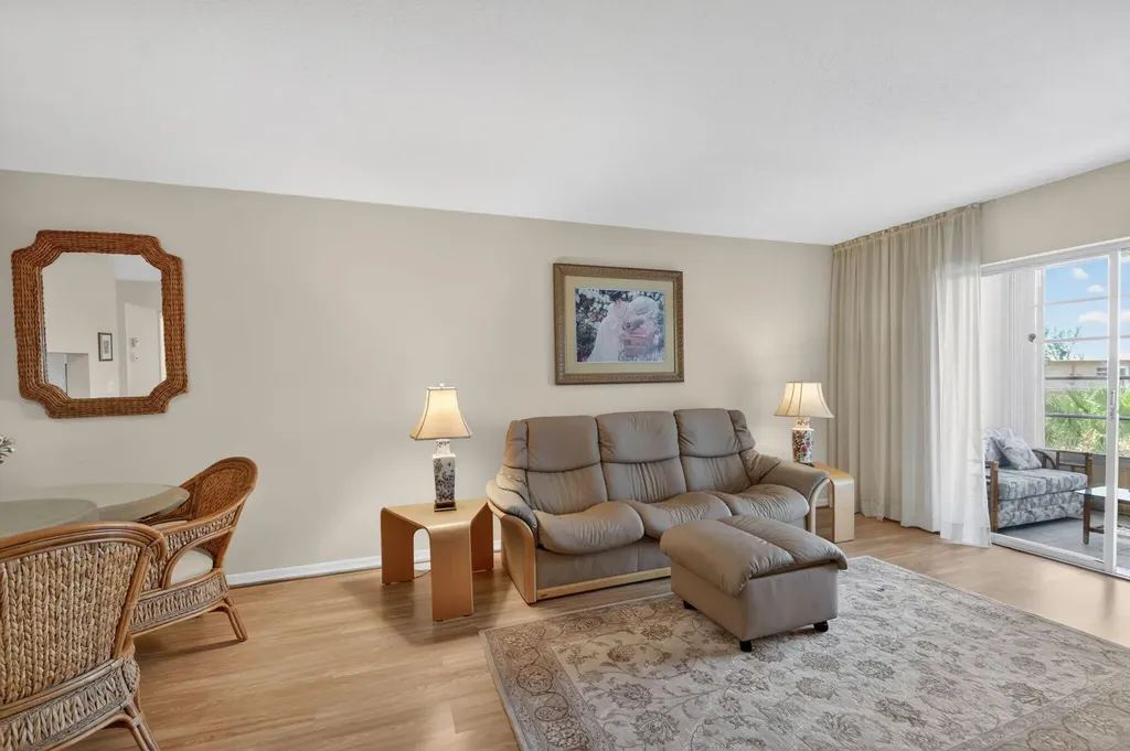 2515 NE 1st Court Boynton Beach FL 33435