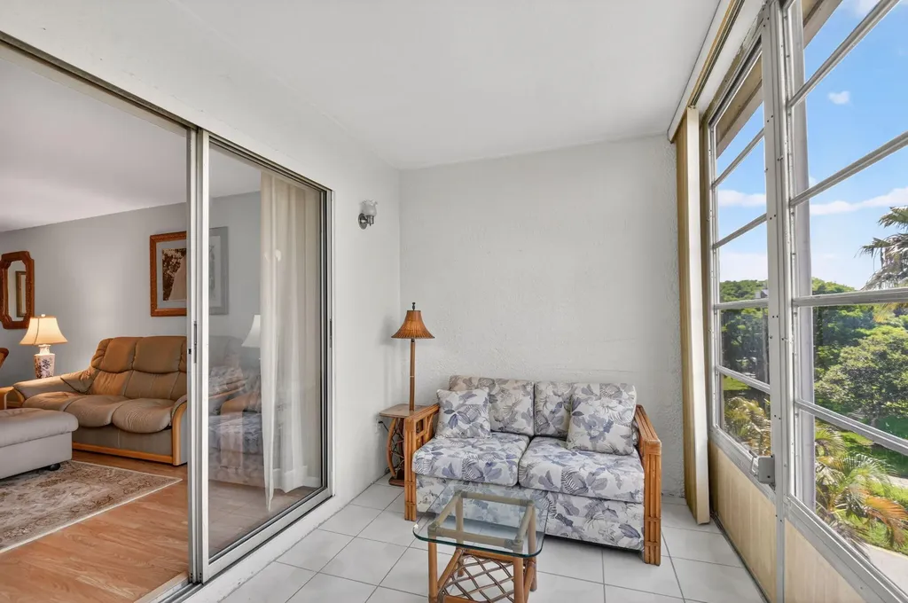 2515 NE 1st Court Boynton Beach FL 33435