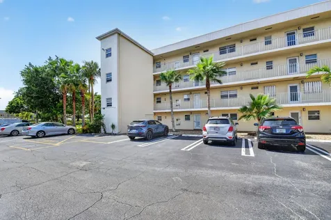 2515 NE 1st Court Boynton Beach FL 33435