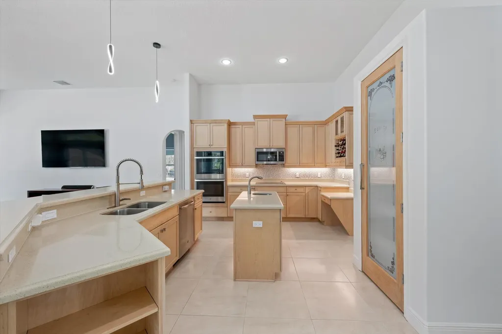 17038 N 61st Place Place N The Acreage FL 33470