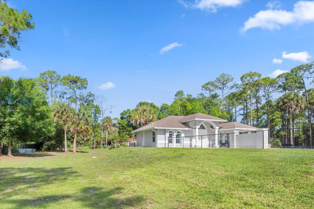 17038 N 61st Place Place N The Acreage FL 33470