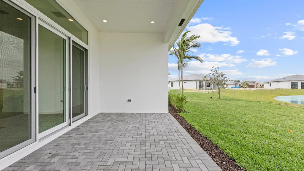 5042 Rivo Alto Circle Westlake FL 33470