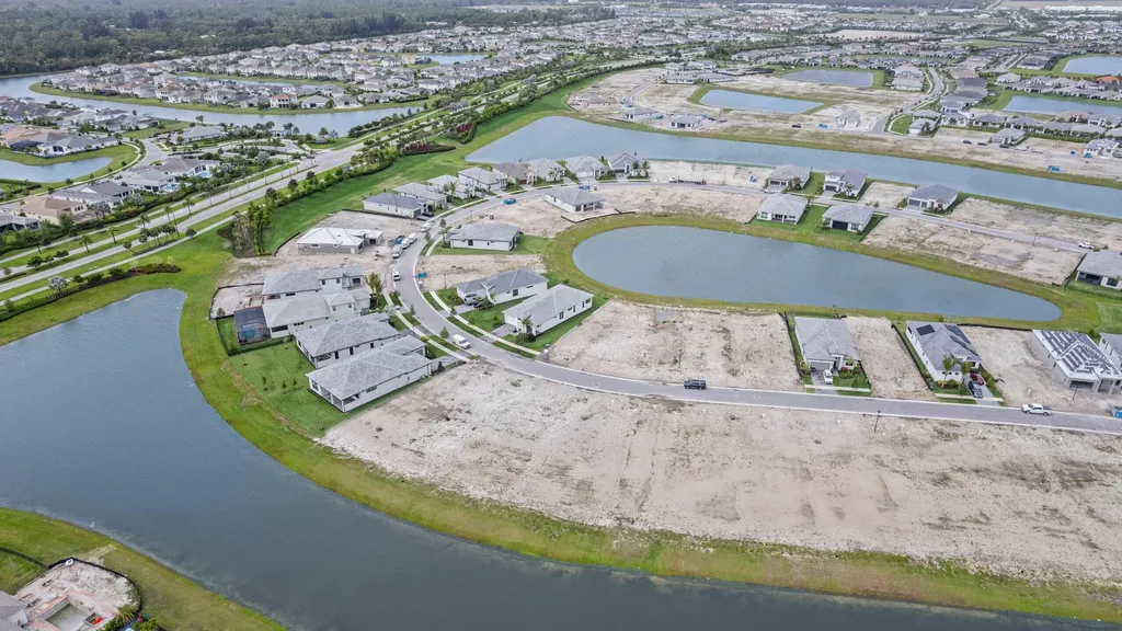 5042 Rivo Alto Circle Westlake FL 33470