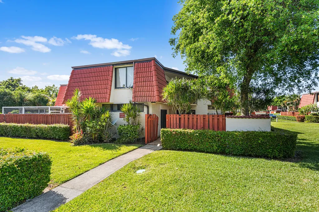 3856 Victoria Drive West Palm Beach FL 33406