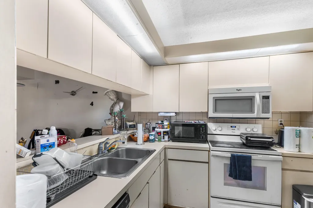 3856 Victoria Drive West Palm Beach FL 33406