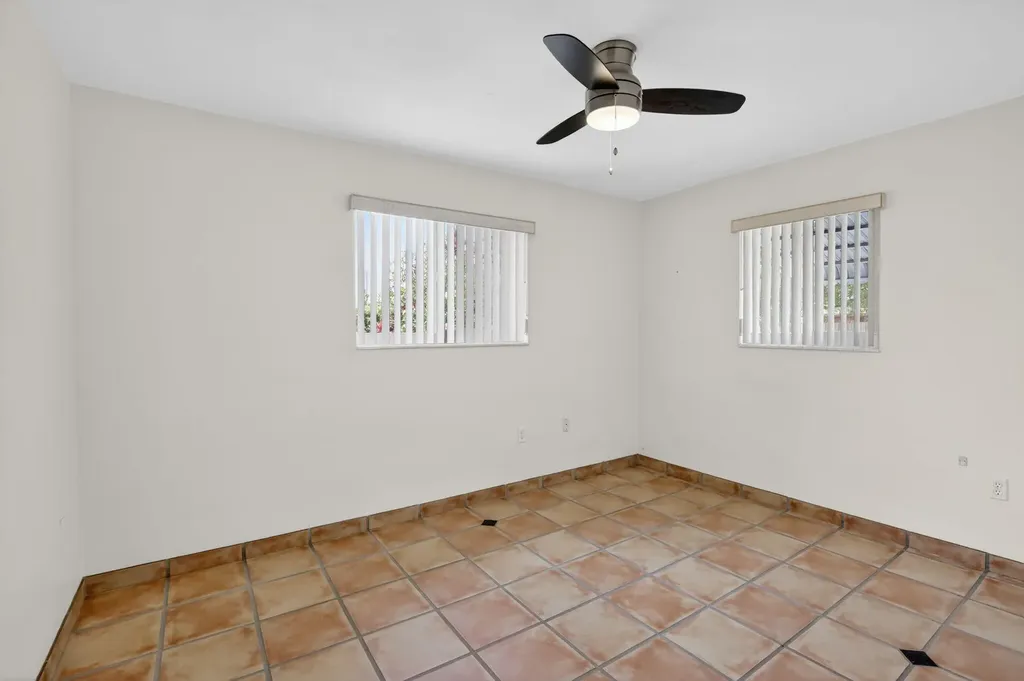 6281 Moseley Street Hollywood FL 33024