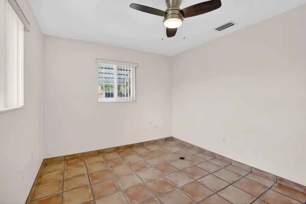6281 Moseley Street Hollywood FL 33024
