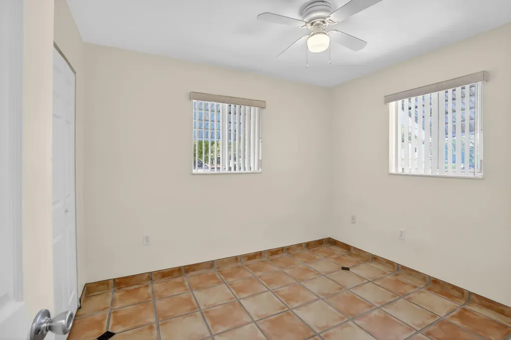 6281 Moseley Street Hollywood FL 33024