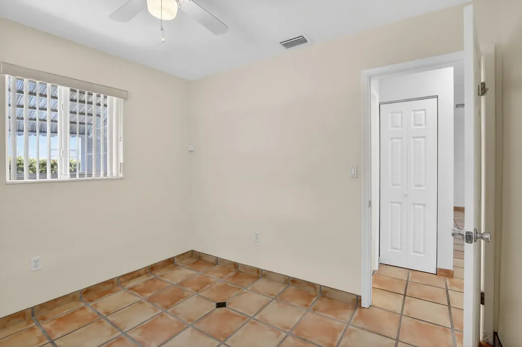 6281 Moseley Street Hollywood FL 33024