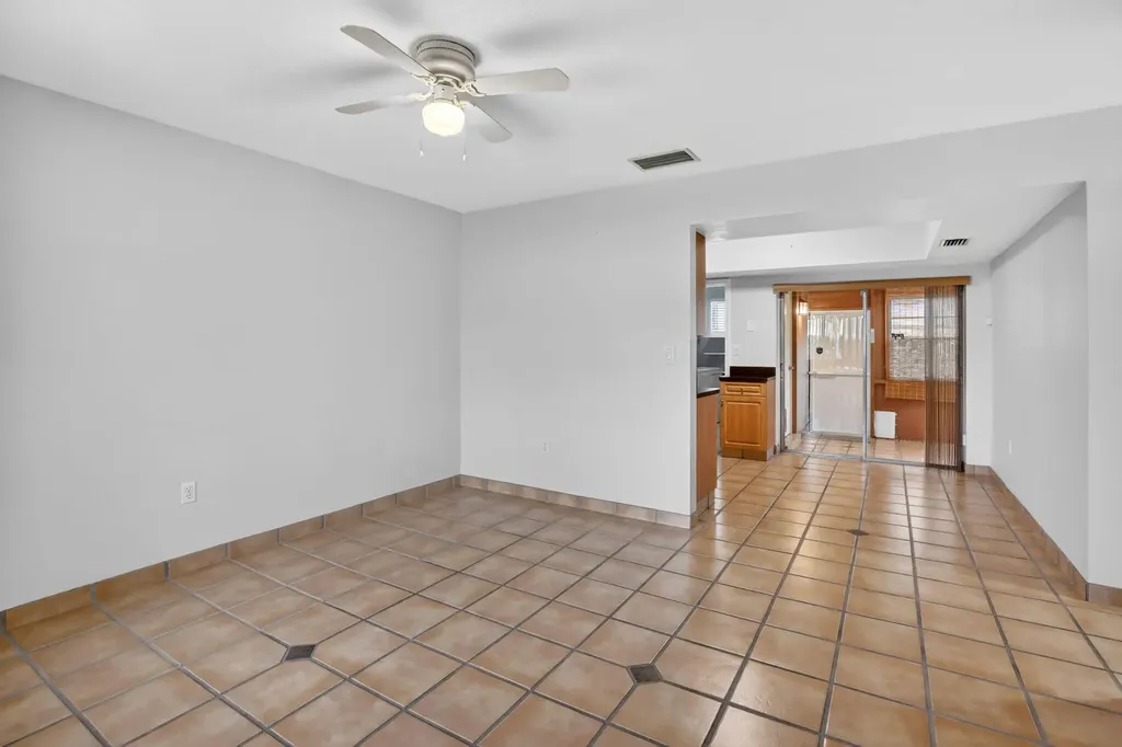 6281 Moseley Street Hollywood FL 33024
