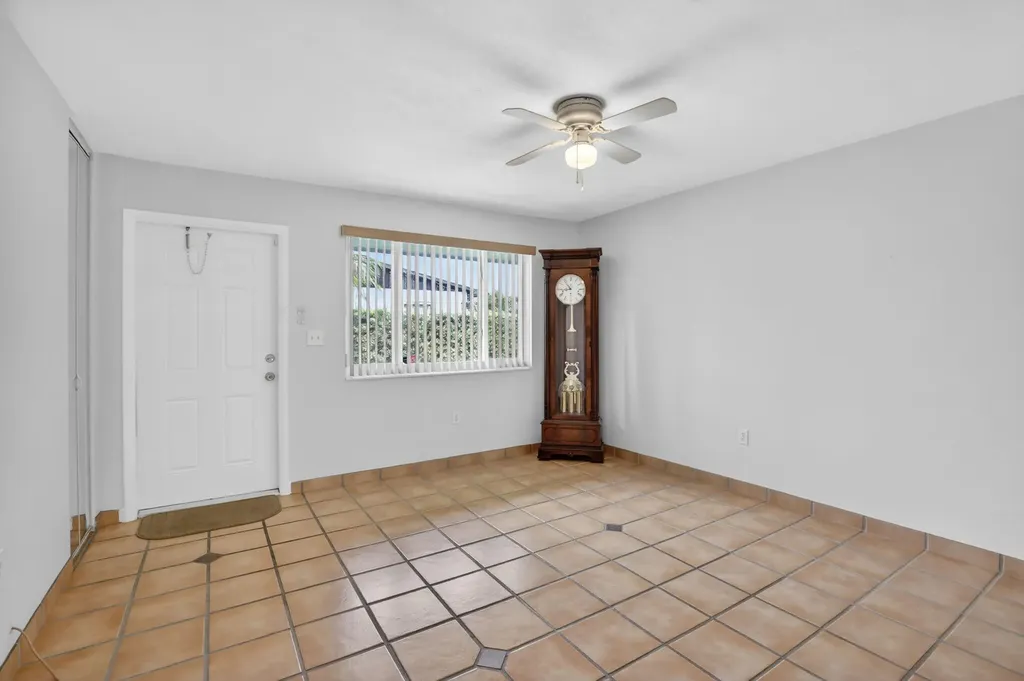 6281 Moseley Street Hollywood FL 33024