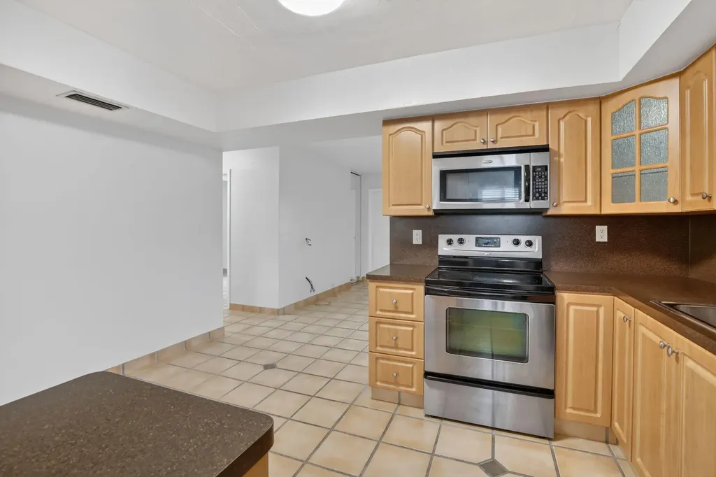 6281 Moseley Street Hollywood FL 33024