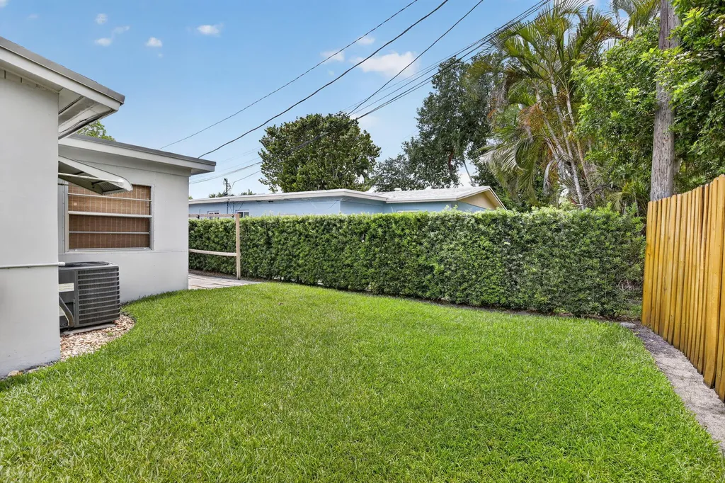 6281 Moseley Street Hollywood FL 33024