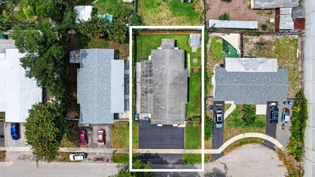 6281 Moseley Street Hollywood FL 33024