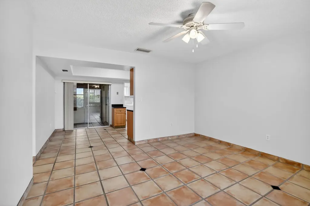 6281 Moseley Street Hollywood FL 33024