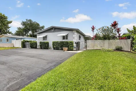 6281 Moseley Street Hollywood FL 33024