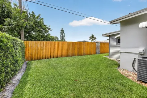 6281 Moseley Street Hollywood FL 33024