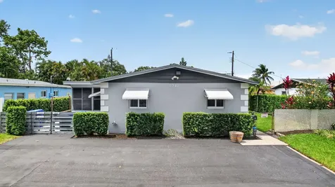 6281 Moseley Street Hollywood FL 33024