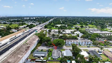 6281 Moseley Street Hollywood FL 33024