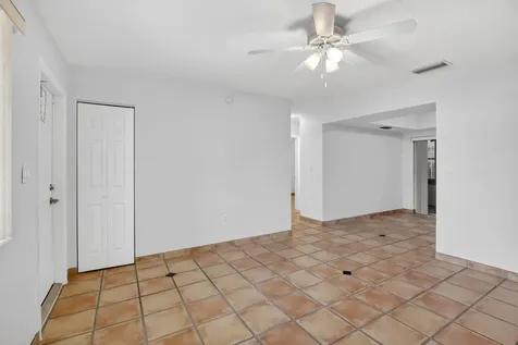6281 Moseley Street Hollywood FL 33024
