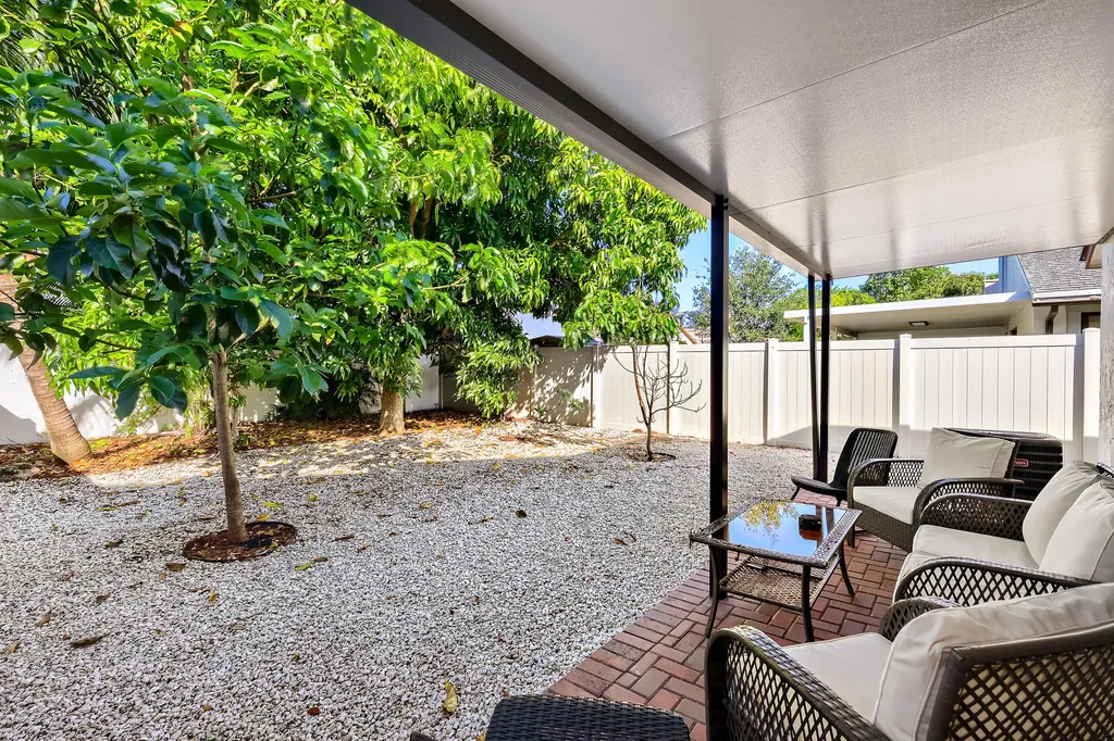 1231 The 12th Fairway Wellington FL 33414