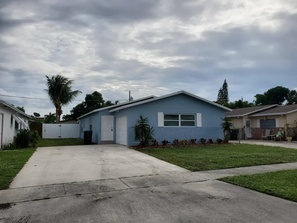 516 NW 53rd Street Boca Raton FL 33487
