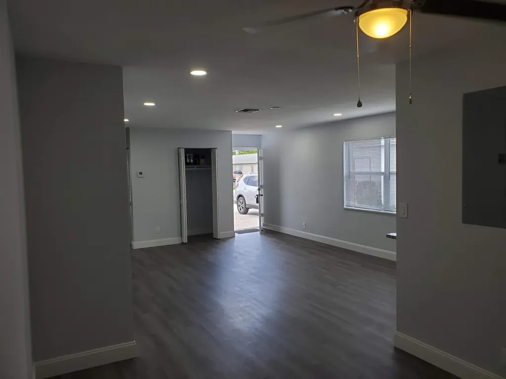 516 NW 53rd Street Boca Raton FL 33487