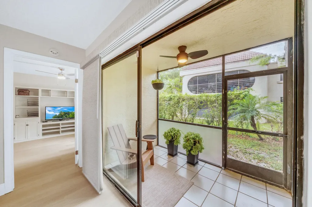 22136 Palms Way Boca Raton FL 33433