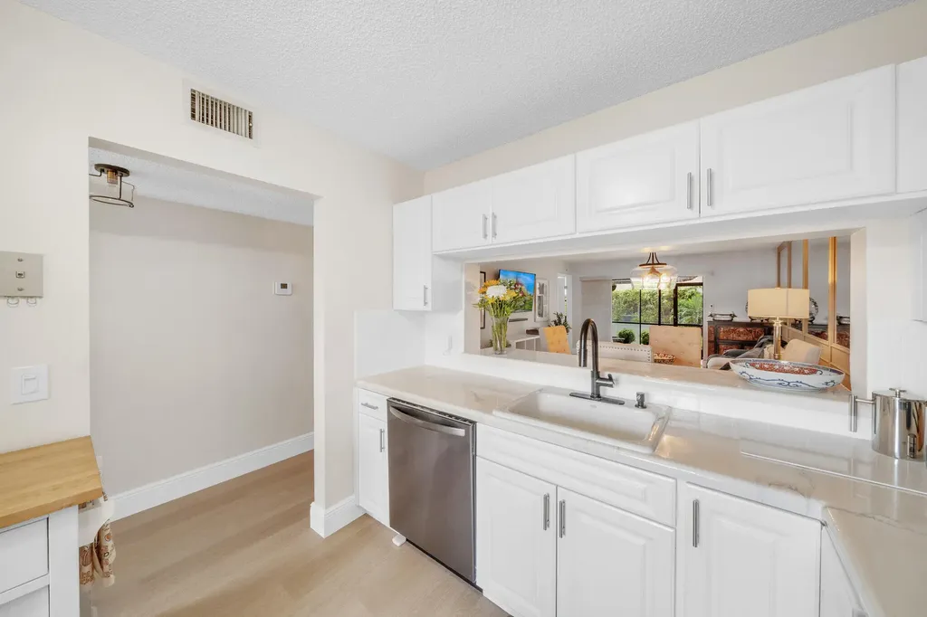 22136 Palms Way Boca Raton FL 33433
