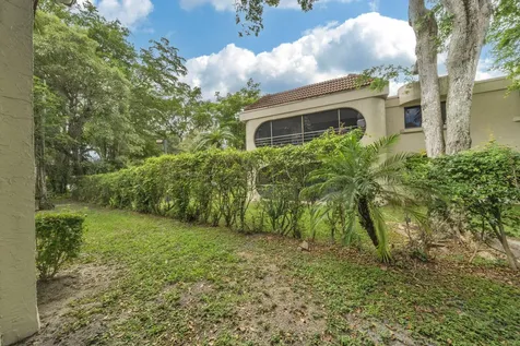 22136 Palms Way Boca Raton FL 33433