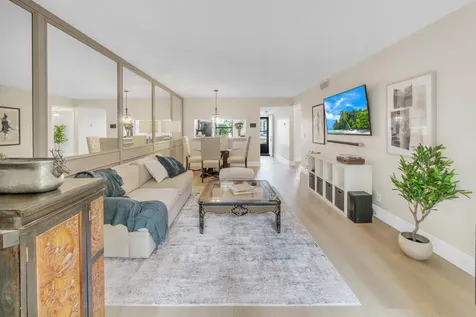 22136 Palms Way Boca Raton FL 33433