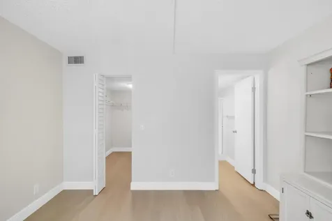 22136 Palms Way Boca Raton FL 33433