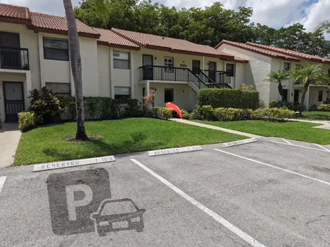 22136 Palms Way Boca Raton FL 33433