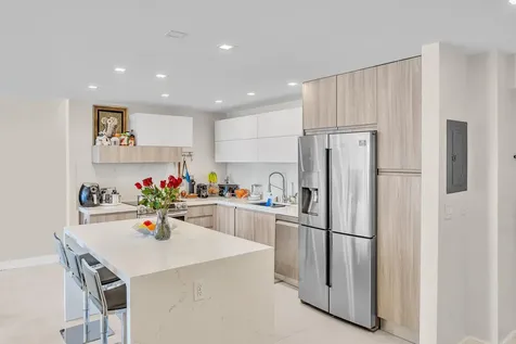 19390 Collins Avenue Sunny Isles Beach FL 33160