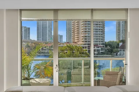 19390 Collins Avenue Sunny Isles Beach FL 33160