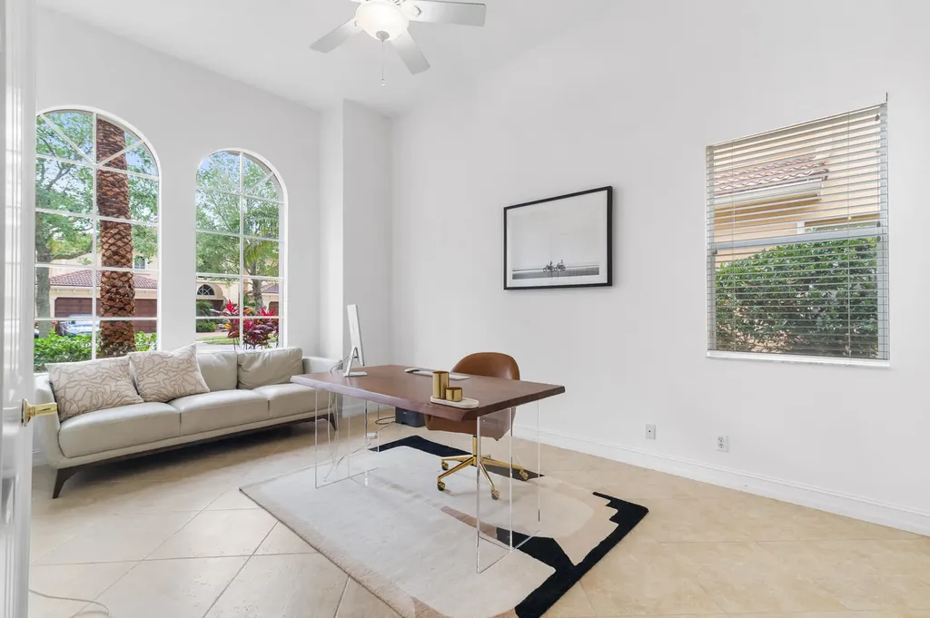 544 Edgebrook Lane West Palm Beach FL 33411