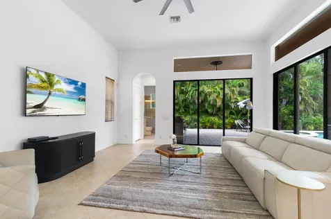 544 Edgebrook Lane West Palm Beach FL 33411