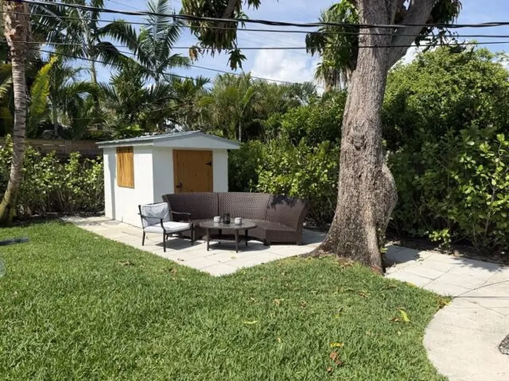 211 Princeton Drive Lake Worth Beach FL 33460