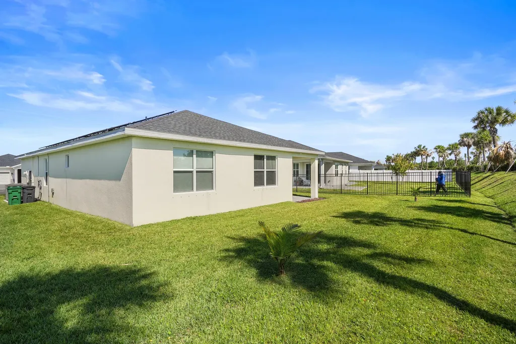 8588 Dahlia Circle Port St Lucie FL 34986