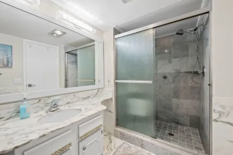4900 N Ocean Lauderdale By The Sea FL 33308