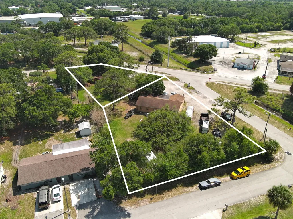 902 Angle Road Fort Pierce FL 34947