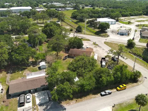 902 Angle Road Fort Pierce FL 34947